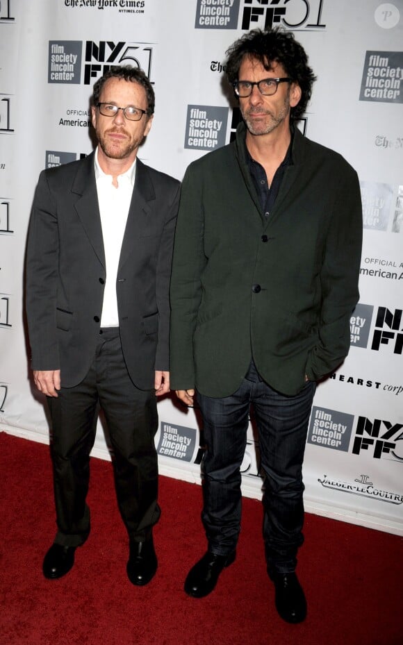 Ethan et Joel Coen lors de la présentation du film 'Inside Lleywn Davis' au New York Film Festival au Lincoln Center le 28 septembre 2013