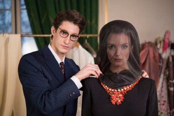 Image du film sur Yves Saint Laurent réalisé par Jalil Lespert avec Pierre Niney dans le premier rôle, et Charlotte Le Bon en Victoire Doutreleau