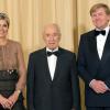 Le roi Willem-Alexander et la reine Maxima des Pays-Bas ont reçu le 1er octobre 2013 Shimon Peres au palais Noordeinde, à La Haye, pour un dîner à l'occasion de la visite officielle du président israélien du 29 septembre au 2 octobre.