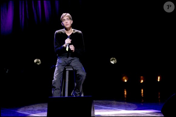 Grégory Lemarchal à la 13e édition du Gala humanitaire au profit des malades de la région PACA, au Théâtre d'Avignon, le 7 octobre 2006.