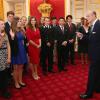 Interro surprise, mesdemoiselles ! Le prince Philip lors de la remise des Prix duc d'Edimbourg (DofE Awards) au palais St James, à Londres, le 10 octobre 2013.