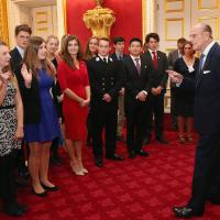 Prince Philip : En forme avec les petits jeunes pour les Prix Duc d'Edimbourg