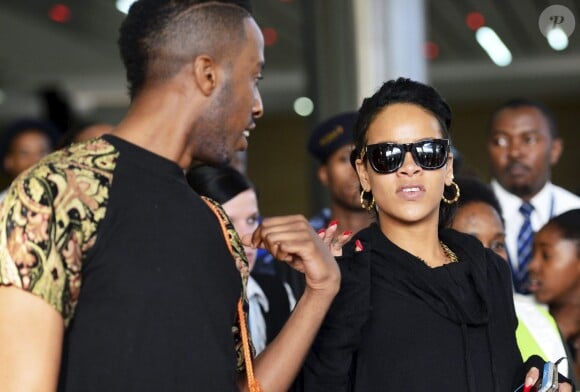Rihanna arrivant en Afrique du sud, le samedi 12 octobre 2013.