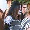 Sandra Bullock et son fils Louis (3 ans), deguisés, se rendent à une fête d'Halloween à Los Angeles, le 19 octobre.