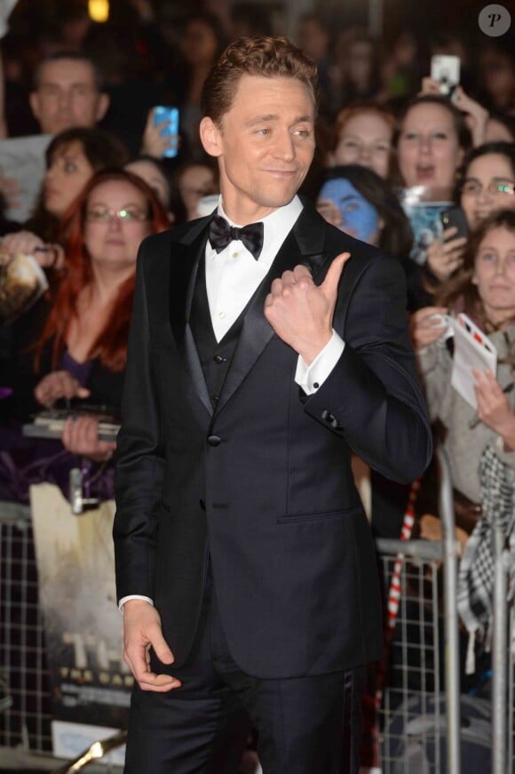 Tom Hiddleston, lors de l'avant-première du film Thor : Le Monde des ténèbres, le 22 octobre 2013 à Londres