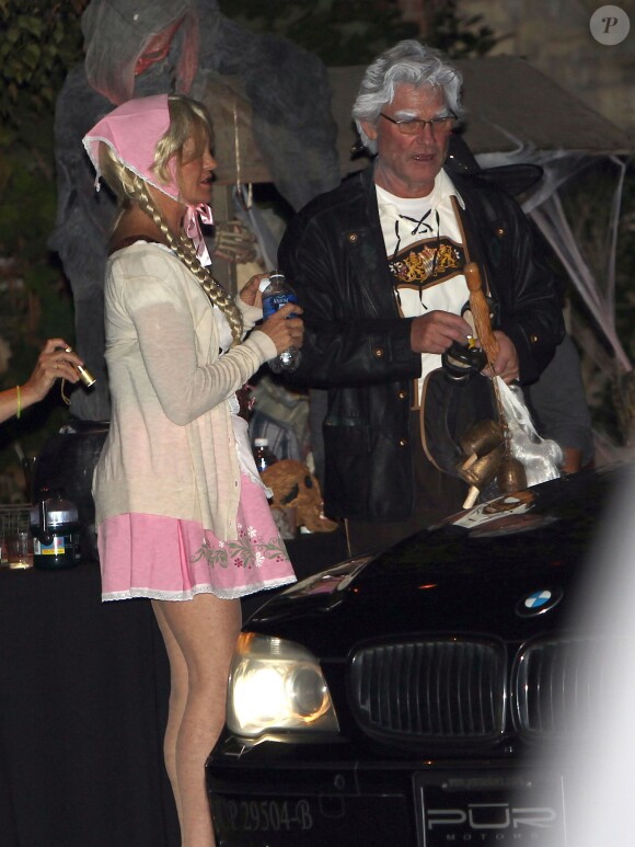 Kurt Russell et Goldie Hawn assistent a la soiree annuelle d'Halloween organisee par Kate Hudson a Brentwood, le 26 octobre 2013.