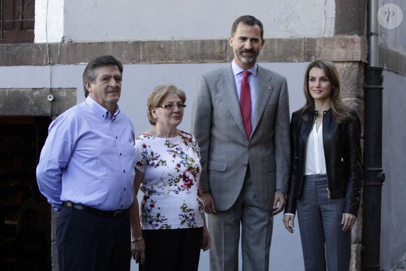 Letizia et Felipe d'Espagne à Teverga, en province des Asturies, pour la remise du Prix 2013 du Village Exemplaire, le 26 octobre 2013.