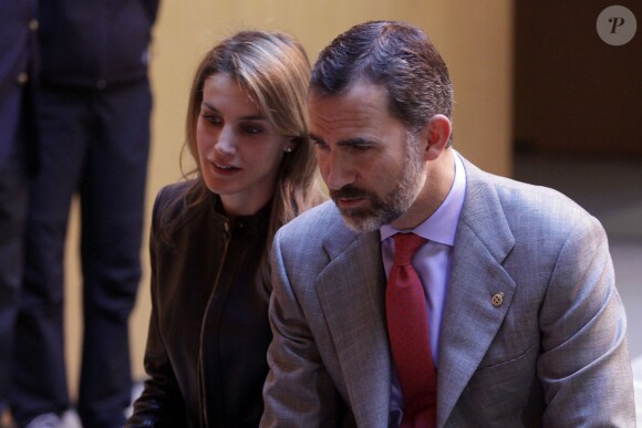 Letizia et Felipe d'Espagne à Teverga, en province des Asturies, pour la remise du Prix 2013 du Village Exemplaire, le 26 octobre 2013.