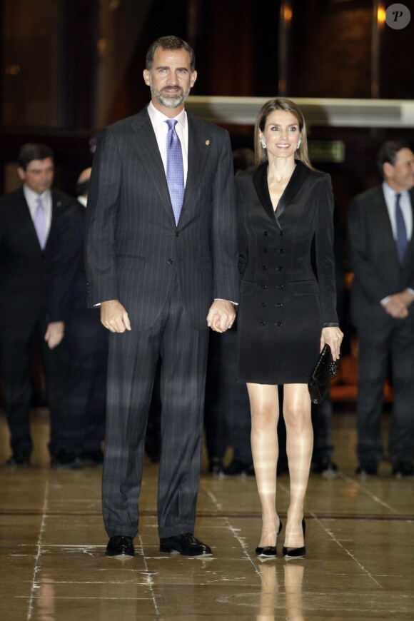 Le prince Felipe et la princesse Letizia d'Espagne au concert des 22e Prix Prince des Asturies à Oviedo le 24 octobre 2013.