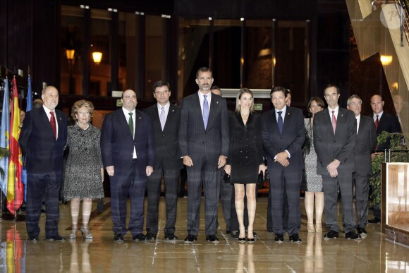 Le prince Felipe et la princesse Letizia d'Espagne au concert des 22e Prix Prince des Asturies à Oviedo le 24 octobre 2013.