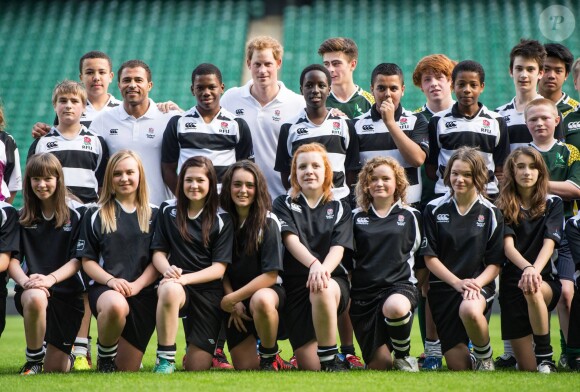 Le prince Harry lors d'un entraînement de rugby à Twickenham le 16 octobre 2013