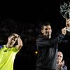 Novak Djokovic a dominé David Ferrer (7-5, 7-5), tenant du titre, en finale du Masters 1000 de Paris-Bercy le 3 novembre 2013. Le trophée lui a été remis par Laura Flessel, sous le regard ravi du directeur du tournoi, Guy Forget.