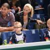 Zlatan Ibrahimovic était à Bercy avec sa femme Helena Seger et ses fils Maximilian et Vincent lors de la finale Novak Djokovic - David Ferrer, remportée par le Djoker 7-5, 7-5, au Masters 1000 de Paris-Bercy le 3 novembre 2013. Les garçons, comme leur père, ami du champion serbe, semblent avoir choisi leur camp, portant un maillot du PSG floqué ''Djokovic''.