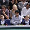 Zlatan Ibrahimovic était à Bercy en famille avec sa femme Helena Seger et ses fils Maximilian et Vincent lors de la finale Novak Djokovic - David Ferrer, remportée par le Djoker 7-5, 7-5, au Masters 1000 de Paris-Bercy le 3 novembre 2013. Les garçons, comme leur père, ami du champion serbe, semblent avoir choisi leur camp, portant un maillot du PSG floqué ''Djokovic''.