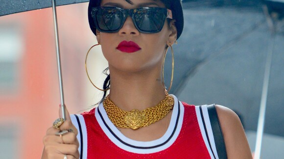 Rihanna : Égérie généreuse pour M.A.C et sa campagne Viva Glam