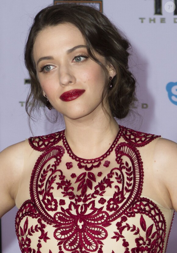 Kat Dennings à la première du film "Thor : Le Monde des ténèbres" au cinéma El Capitan à Hollywood, le 4 novembre 2013.