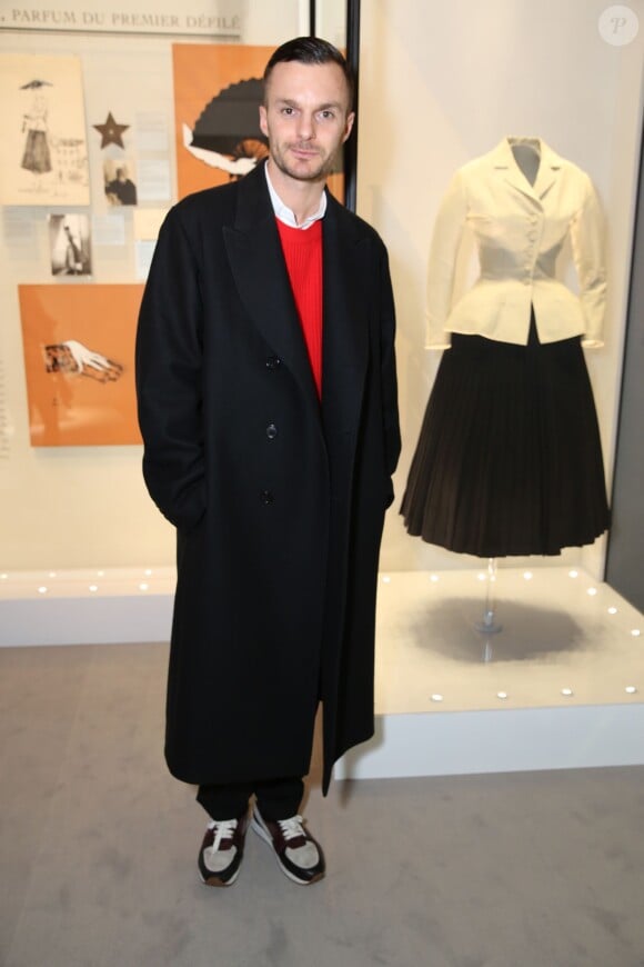 kris van Assche au vernissage de l'exposition Miss Dior qui s'est tenu au Grand Palais le 12 novembre 2013
