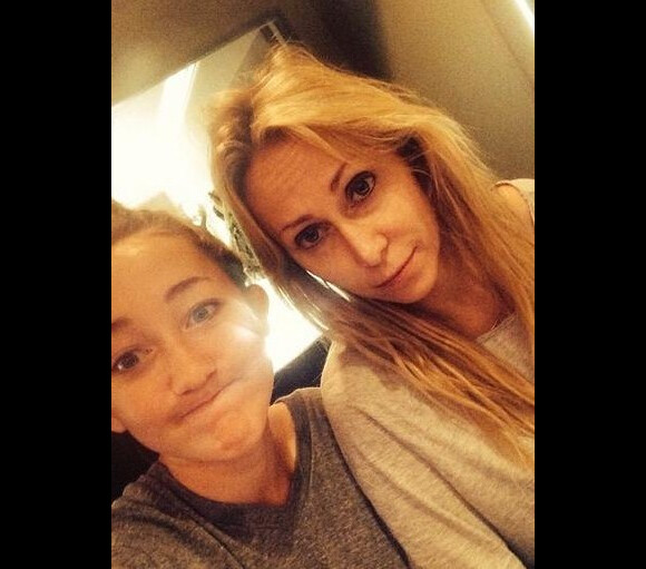 Noah Cyrus avec sa mère Tish fin octobre 2013.
