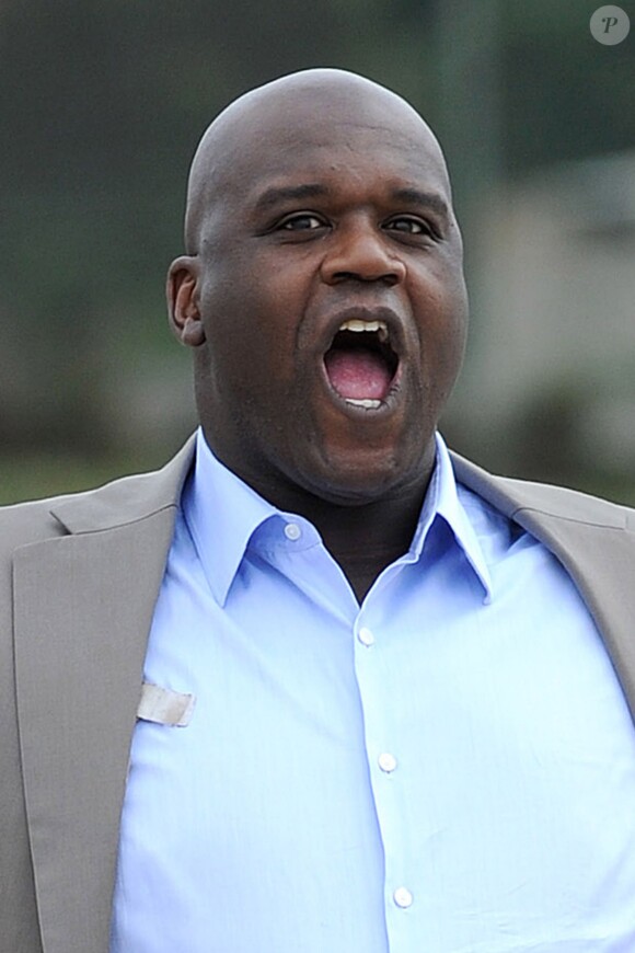 Bella Thorne et Shaquille O'Neal lors d'un tournage pour la campagne Decade à destination des adolescents, afin de les sensibiliser sur les méfaits de l'alcool, le 12 novembre 2013