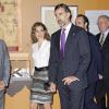 Felipe et Letizia d'Espagne visitent l'exposition Fray Junipero Serra à Los Angeles le 16 novembre 2013.