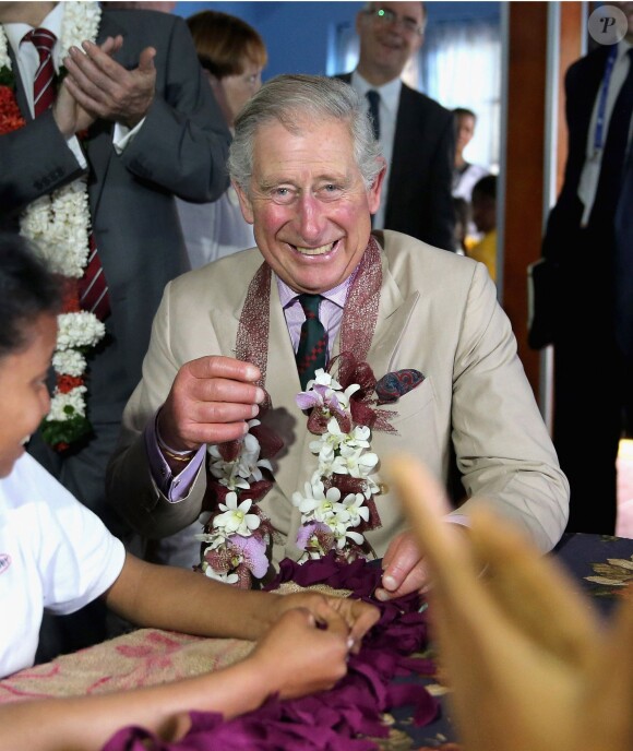 Le prince Charles lors d'une visite de l'école pour handicapée, la MEDCAFEP Day School à Kandy, le 16 novembre 2013