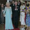 Le prince Charles et son épouse, la duchesse de Cornouailles lors du gala du Commonwealth au Cinnamon Lakeside Hotel de Colombo, le 15 novembre 2013