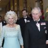 Le prince Charles et son épouse, la duchesse de Cornouailles lors du gala du Commonwealth au Cinnamon Lakeside Hotel de Colombo, le 15 novembre 2013