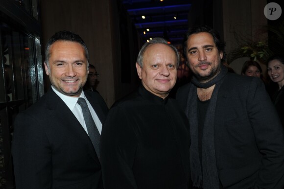 Exclusif : Les fondateurs de Sushi Shop, Grégory Marciano et Hervé Louis avec Joël Robuchon à la soirée Sushi Shop organisée au Minipalais à Paris, le 19 novembre 2013.