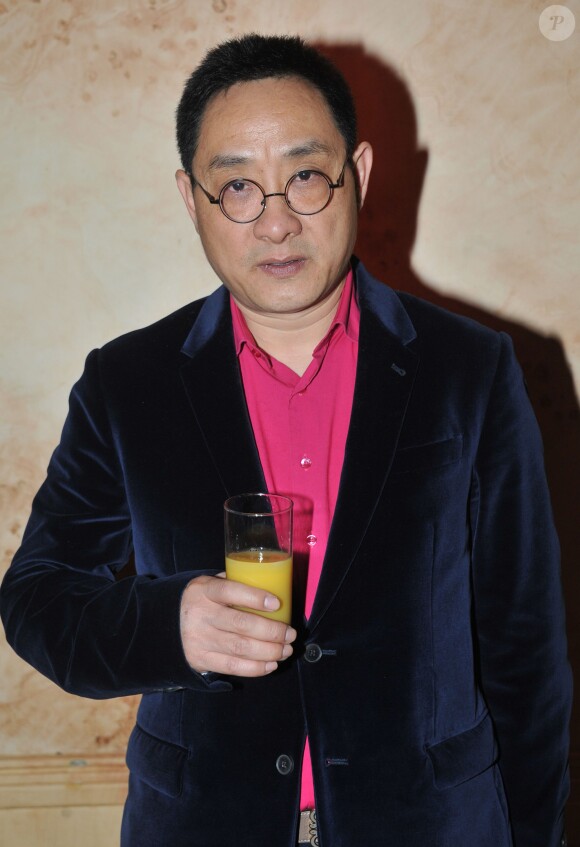 Jiang Shanqing (peintre chinois contemporain) - Soirée de gala "La guinguette de Régine" en faveur de l'association "Les puits du désert" à Paris le 19 novembre 2013.
