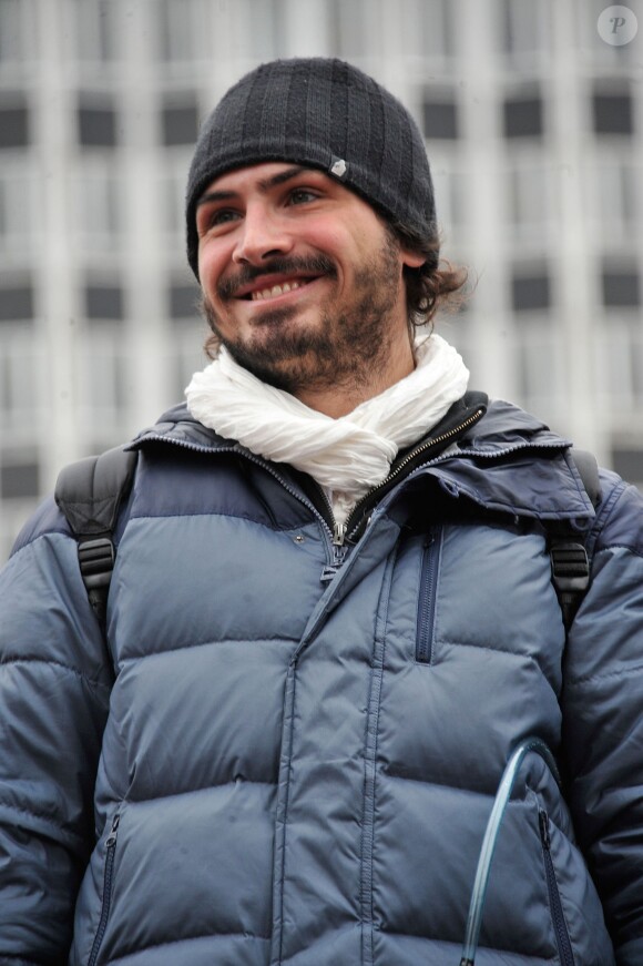 Maxime Musqua à Paris, près de la Gare Montparnasse, le mercredi 20 novembre 2013.