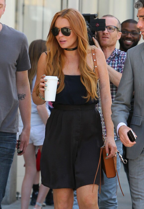 Lindsay Lohan, tout juste sortie de cure de désintoxication, en tournage de sa télé-réalité à New York, le 5 août 2013.