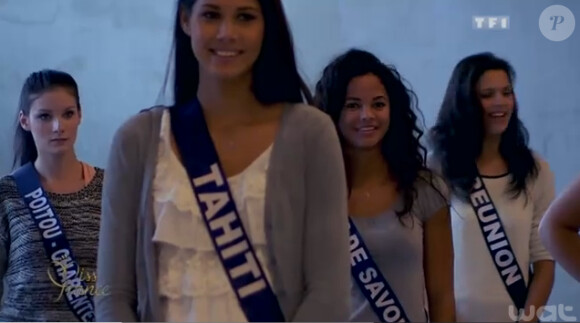 La superbe Miss Tahiti s'entraîne pour le défilé en maillot de bain avant l'élection Miss France 2014