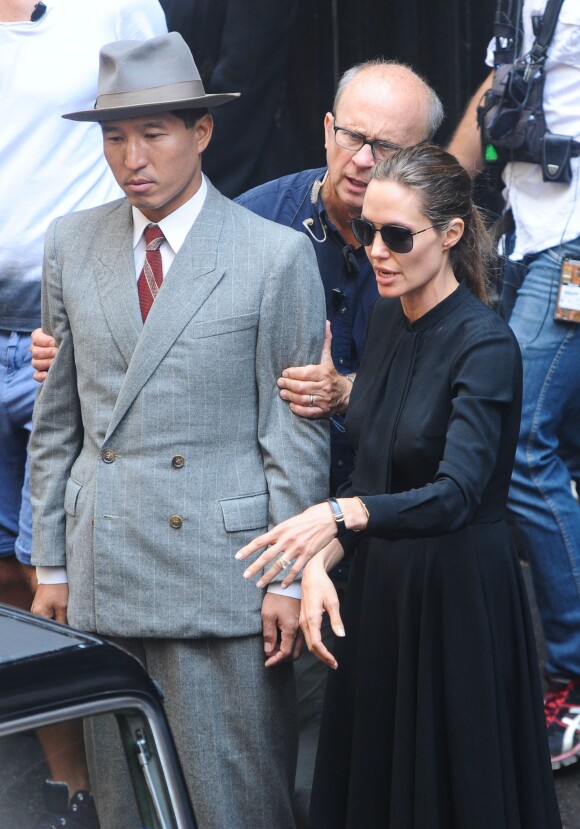 La star Angelina Jolie sur le tournage de sa nouvelle réalisation, Unbroken, à Sydney en Australie le 22 novembre 2013