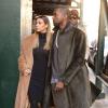 Kim Kardashian et Kanye West font du shopping dans le quartier de SoHo. New York, le 24 novembre 2013.