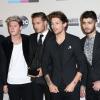 One Direction (Harry Styles, Niall Horan, Louis Tomlinson, Liam Payne et Zayn Malik) dans la Press Room des "American Music Awards 2013" à Los Angeles, le 24 novembre 2013.