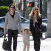 Rachel Zoe, enceinte, fait du shopping avec son mari Rodger Berman et leur fils Skyler. West Hollywood, le 27 novembre 2013.