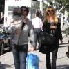 Rachel Zoe, enceinte, fait du shopping avec son mari Rodger Berman et leur fils Skyler. West Hollywood, le 27 novembre 2013.