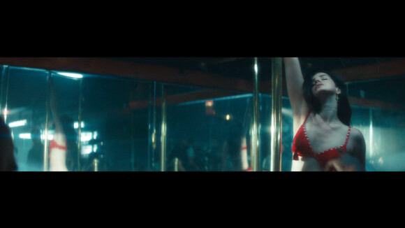 Lana Del Rey strip-teaseuse et amoureuse : ''Tropico'' enfin dévoilé !