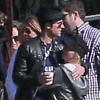 Exclusif - Justin Theroux embrasse une mystérieuse inconnue a l'anniversaire de Susan Downey à San Francisco, le 10 novembre 2013.