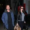 Tamara Ecclestone lors de son arrivée à Los Angeles en compagnie de son mari Jay Rutland et son petit chien, le 5 décembre 2013
