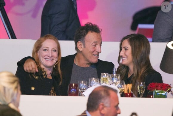 Bruce Springsteen, sa femme Patti Scialfa et sa fille Jessica, une famille unie lors de la dernière journée du Gucci Paris Masters 2013 à Villepinte, le 8 décembre 2013