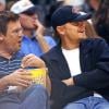 Leonardo DiCaprio et son demi-frère Adam Farrar devant un match de basket à Los Angeles, le 12 janvier 2006.