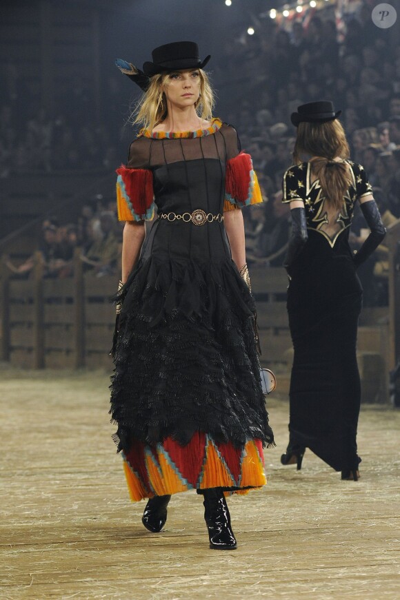 Défilé Chanel Paris-Dallas le 10 décembre 2013