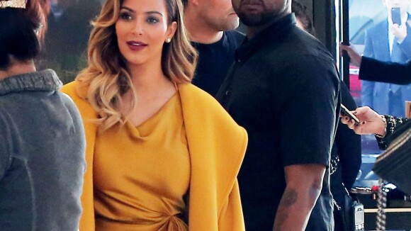 Kim Kardashian : Radieuse pour son shopping de Noël avec Kanye West