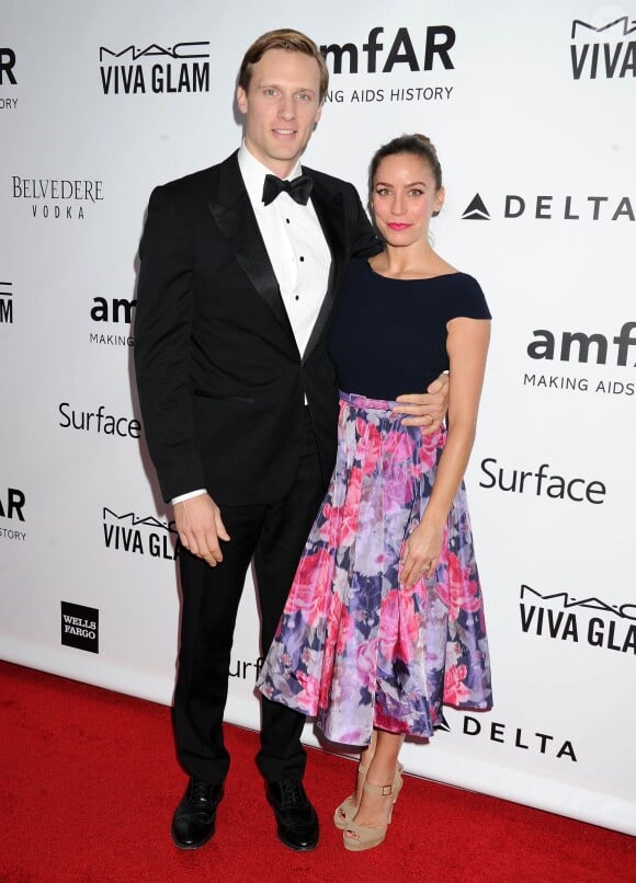 Teddy Sears et son épouse Melissa assiste au gala Inspiration de l'amFAR, aux studios Milk. Los Angeles, le 12 décembre 2013.