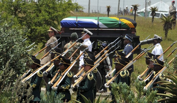 Funérailles de Nelson Mandela à Qunu en Afrique du Sud le 15 décembre 2013.