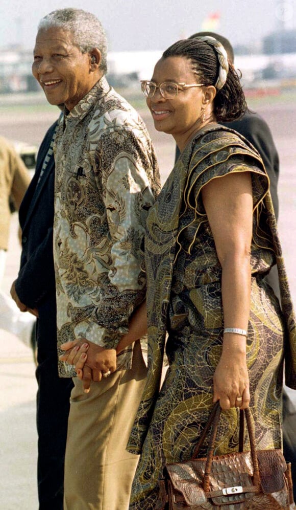 Nelson Mandela et Graça Machel le 8 juillet 1997.