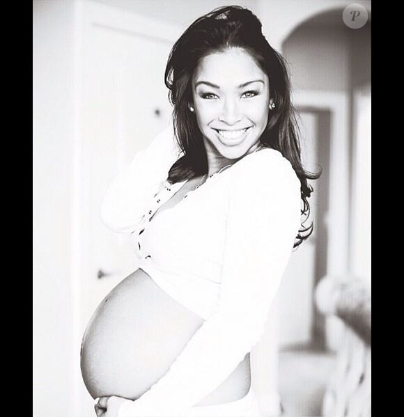 Natalie Thara, radieuse et enceinte.