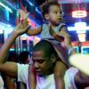 "Rien ne me réjouit autant que ma fille qui chantonne 'Maman !" La superstar Beyoncé se confie dans la deuxième partie de Self-Titled, le mini-documentaire joint à son album éponyme. Réalisation par Zachary Heinzerling.