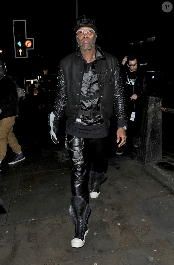Djibril Cisse arrive à la soirée "Will I Am : I.Am + foto.sosho" à Londres le 16 décembre 2012